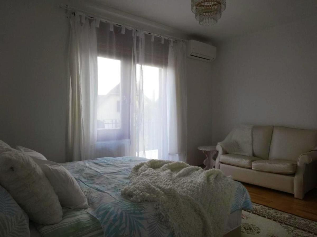 Laszlo Apartman Apartment Tihany Exterior photo