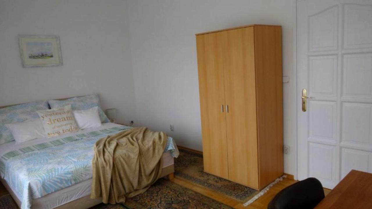 Laszlo Apartman Apartment Tihany Exterior photo